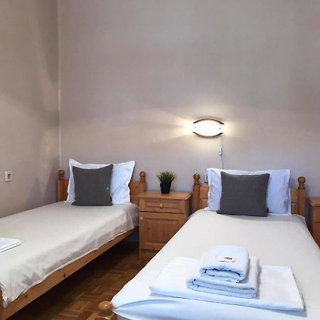 Къща За Гости Загорски Hotel คาโลเฟอร์ ภายนอก รูปภาพ
