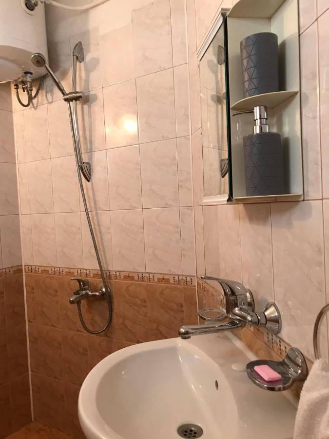 Къща За Гости Загорски Hotel คาโลเฟอร์ ภายนอก รูปภาพ