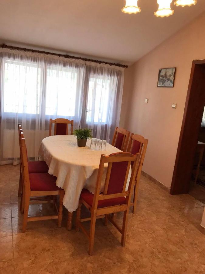 Къща За Гости Загорски Hotel คาโลเฟอร์ ภายนอก รูปภาพ